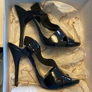 Carlos santana warrant black heels 6.5